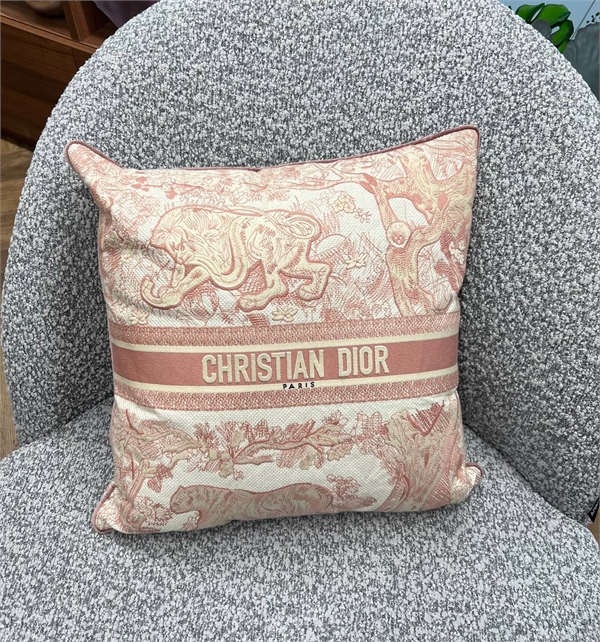 Подушка DIOR 149302 - фото 310522