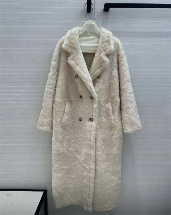 Шуба MAX MARA Овчина 158672 - фото 363591