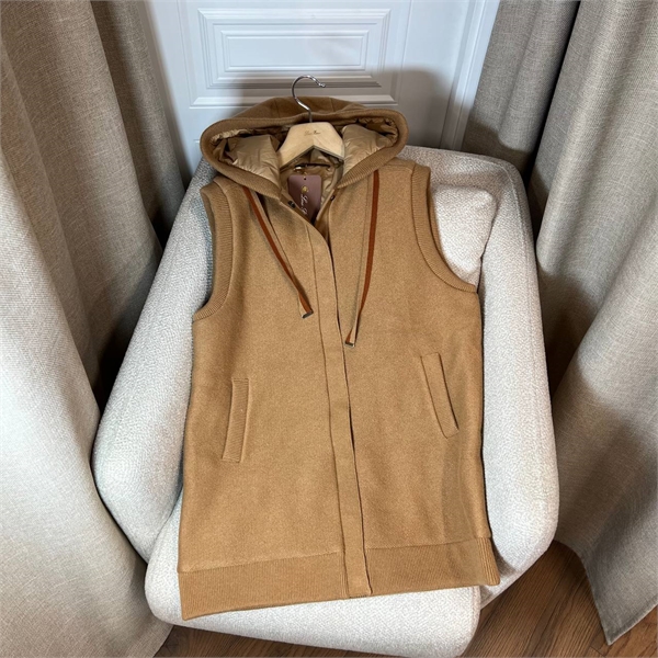 Жилетка BRUNELLO CUCINELLI 161883 - фото 382463