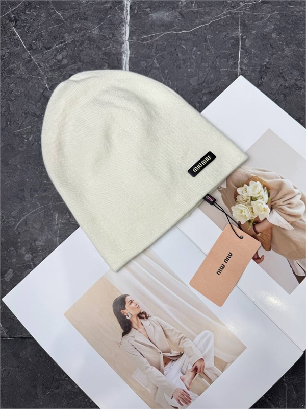 Шапка MIU MIU 162338 - фото 385380