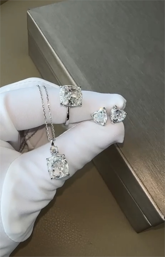 Серьги GRAFF 162391