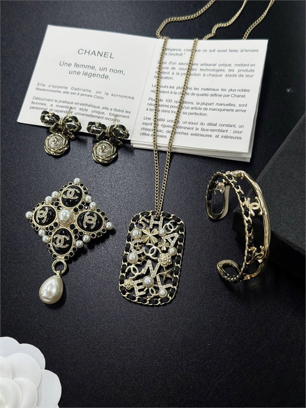 Кулон CHANEL 162793