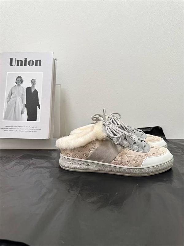 Кроссовки  LOUIS VUITTON 162924