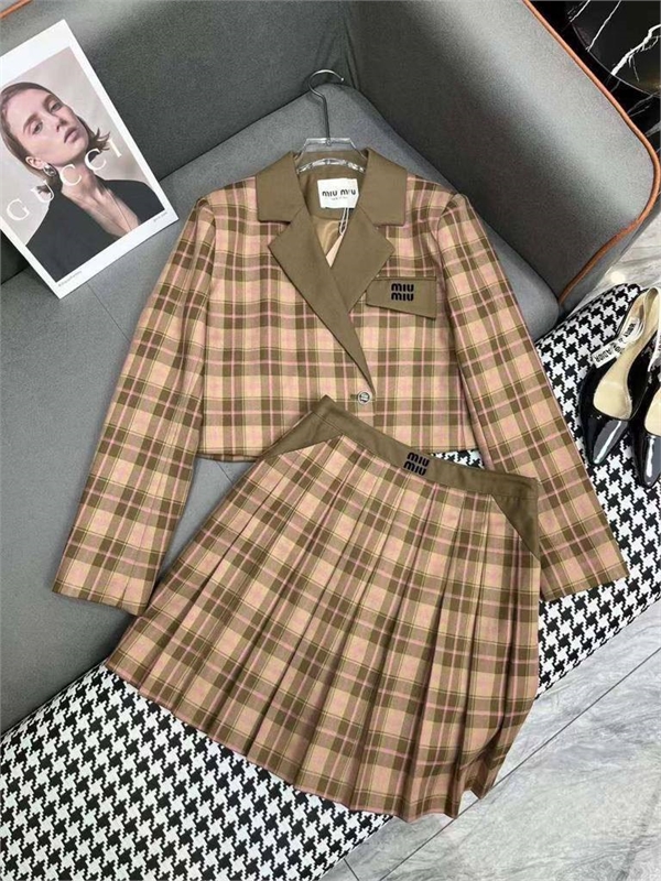 Костюм MIU MIU 163819