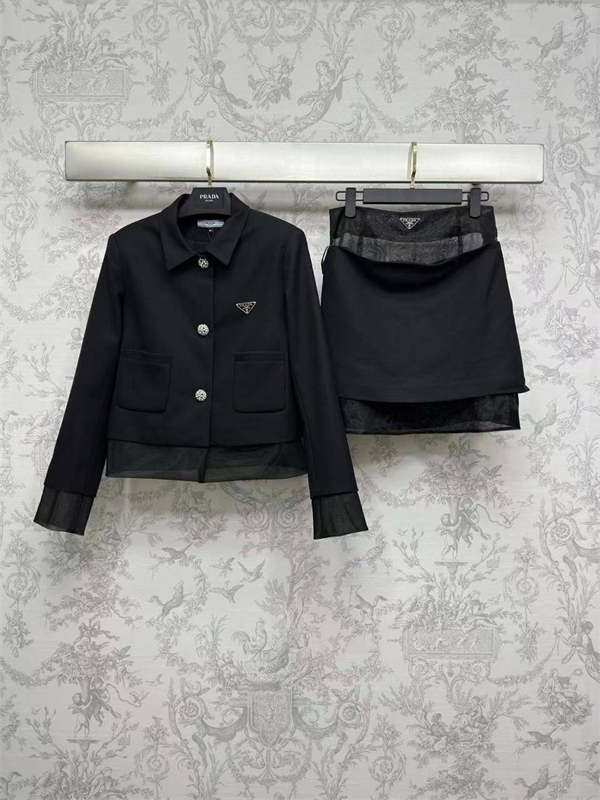 Костюм PRADA 163821