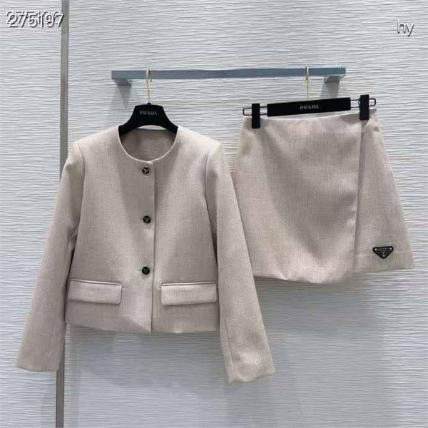 Костюм PRADA 163848