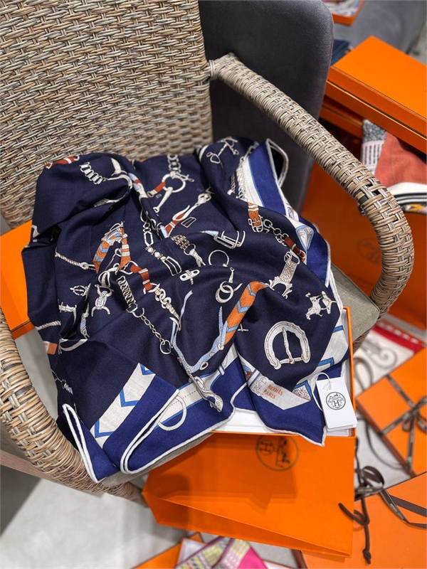 Платок HERMES 163993