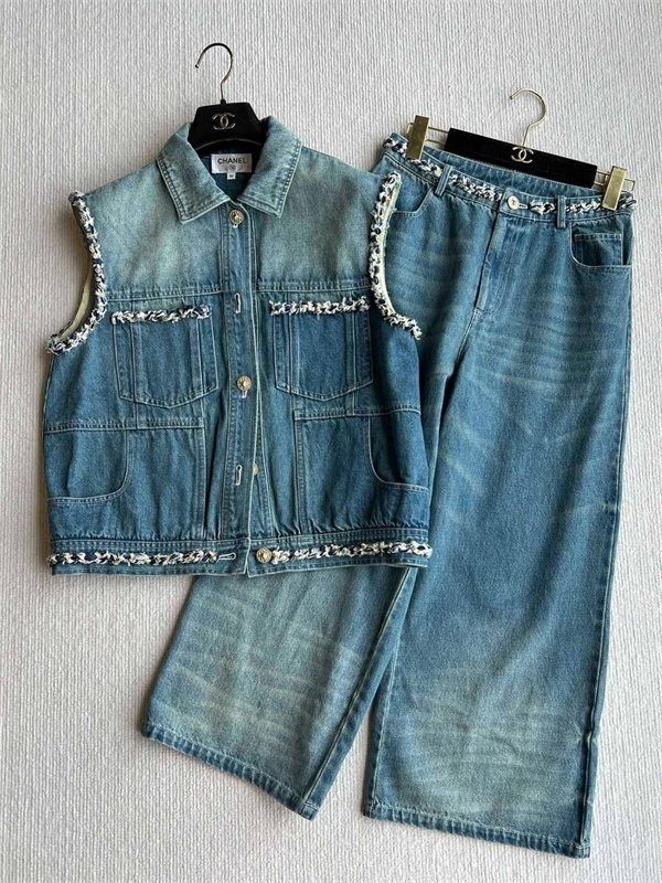 Джинсы CHANEL 164332