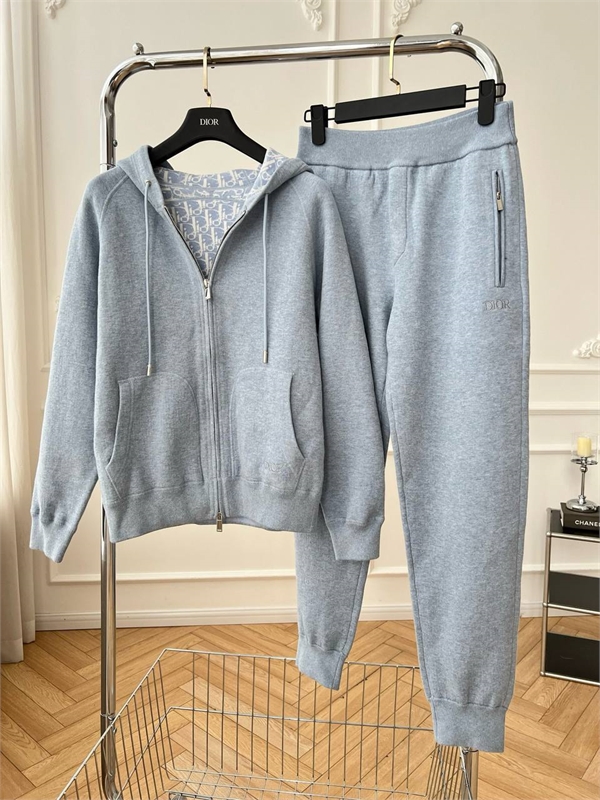 Костюм DIOR 164351