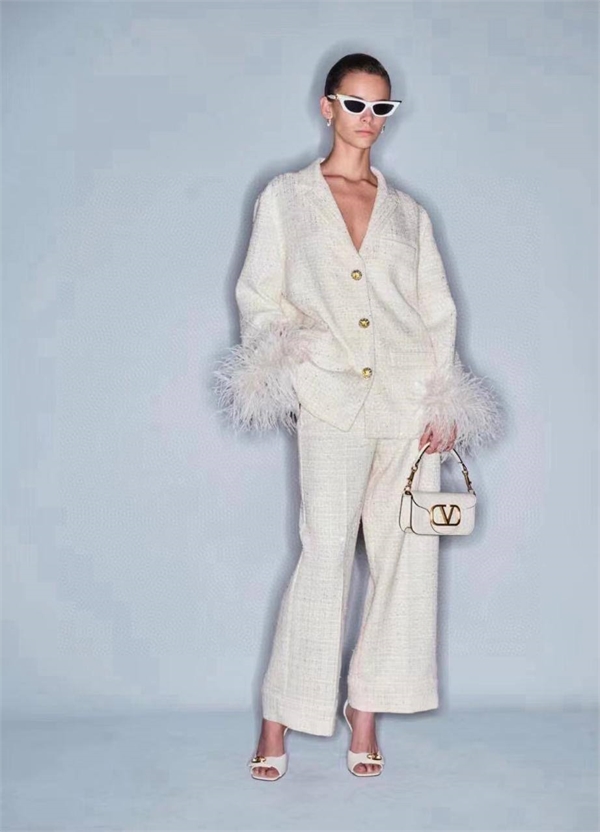 Костюм VALENTINO 164628