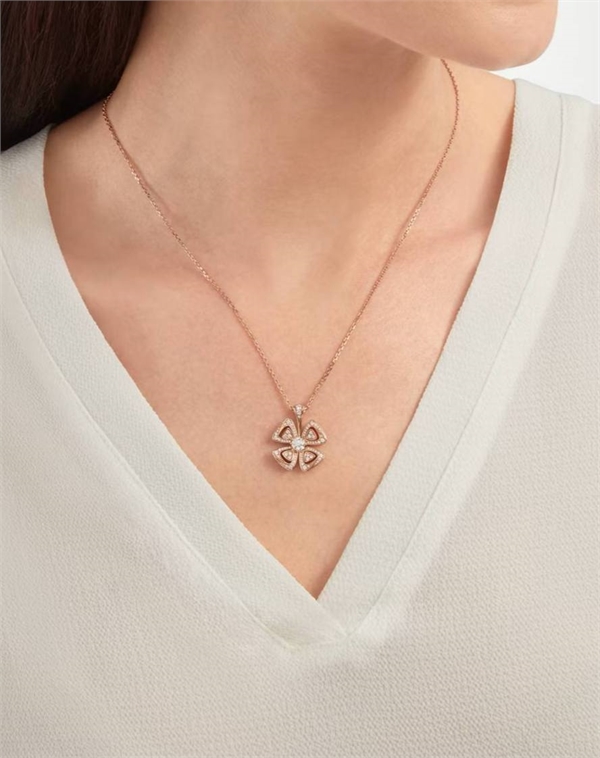 Кулон BVLGARI 165946