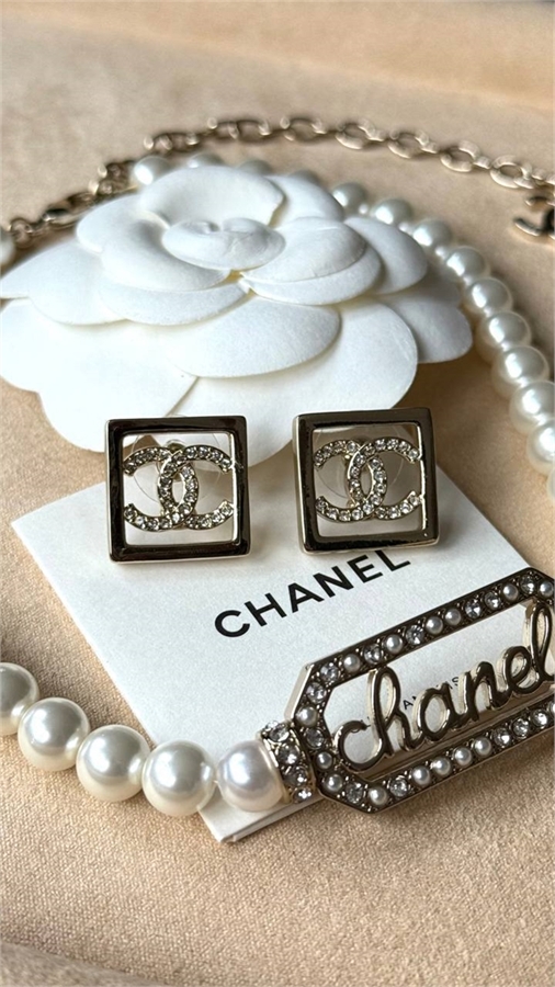 Серьги CHANEL 179571