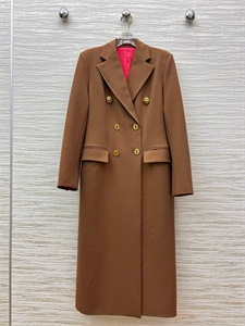 {{productViewItem.photos[photoViewList.activeNavIndex].Alt || productViewItem.photos[photoViewList.activeNavIndex].Description || 'Пальто Schiaparelli'}}