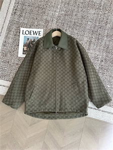 {{productViewItem.photos[photoViewList.activeNavIndex].Alt || productViewItem.photos[photoViewList.activeNavIndex].Description || 'Куртка GUCCI'}}