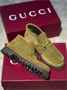 {{productViewItem.photos[photoViewList.activeNavIndex].Alt || productViewItem.photos[photoViewList.activeNavIndex].Description || 'Ботинки GUCCI'}}