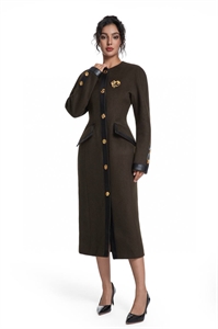 {{productViewItem.photos[photoViewList.activeNavIndex].Alt || productViewItem.photos[photoViewList.activeNavIndex].Description || 'Платье Schiaparelli'}}