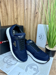 {{productViewItem.photos[photoViewList.activeNavIndex].Alt || productViewItem.photos[photoViewList.activeNavIndex].Description || 'Кроссовки PRADA'}}