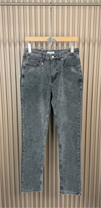 {{productViewItem.photos[photoViewList.activeNavIndex].Alt || productViewItem.photos[photoViewList.activeNavIndex].Description || 'Брюки BC'}}