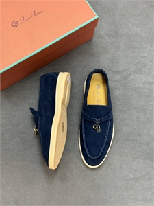 {{productViewItem.photos[photoViewList.activeNavIndex].Alt || productViewItem.photos[photoViewList.activeNavIndex].Description || 'Лоферы LORO PIANA'}}