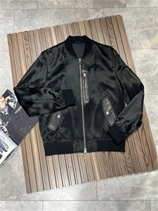 {{productViewItem.photos[photoViewList.activeNavIndex].Alt || productViewItem.photos[photoViewList.activeNavIndex].Description || 'Бомбер TF'}}