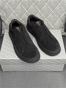 {{productViewItem.photos[photoViewList.activeNavIndex].Alt || productViewItem.photos[photoViewList.activeNavIndex].Description || 'Кеды KITON'}}