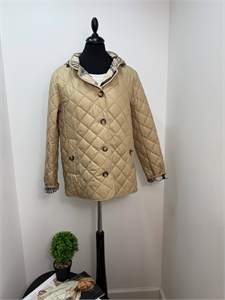 {{productViewItem.photos[photoViewList.activeNavIndex].Alt || productViewItem.photos[photoViewList.activeNavIndex].Description || 'Куртка'}}