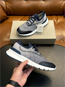 {{productViewItem.photos[photoViewList.activeNavIndex].Alt || productViewItem.photos[photoViewList.activeNavIndex].Description || 'Кроссовки BC'}}