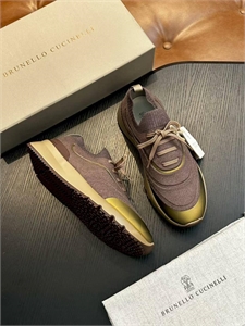 {{productViewItem.photos[photoViewList.activeNavIndex].Alt || productViewItem.photos[photoViewList.activeNavIndex].Description || 'Кроссовки BC'}}