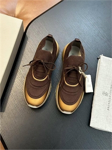 {{productViewItem.photos[photoViewList.activeNavIndex].Alt || productViewItem.photos[photoViewList.activeNavIndex].Description || 'Кроссовки BC'}}