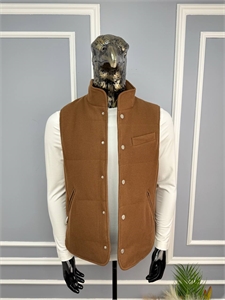 {{productViewItem.photos[photoViewList.activeNavIndex].Alt || productViewItem.photos[photoViewList.activeNavIndex].Description || 'Жилет BC'}}