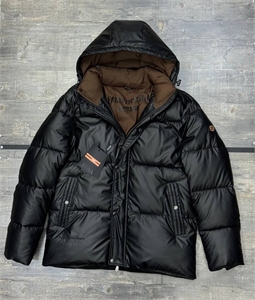 {{productViewItem.photos[photoViewList.activeNavIndex].Alt || productViewItem.photos[photoViewList.activeNavIndex].Description || 'Пуховик ZEGNA'}}