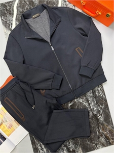 {{productViewItem.photos[photoViewList.activeNavIndex].Alt || productViewItem.photos[photoViewList.activeNavIndex].Description || 'Костюм LP'}}