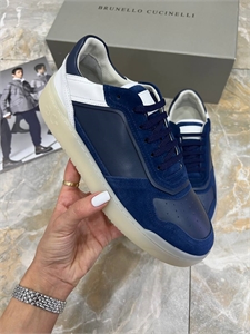 {{productViewItem.photos[photoViewList.activeNavIndex].Alt || productViewItem.photos[photoViewList.activeNavIndex].Description || 'Кеды BC'}}