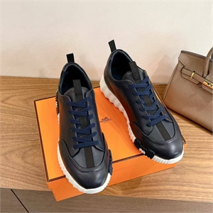 {{productViewItem.photos[photoViewList.activeNavIndex].Alt || productViewItem.photos[photoViewList.activeNavIndex].Description || 'Кроссовки HERMES'}}