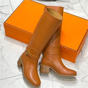 {{productViewItem.photos[photoViewList.activeNavIndex].Alt || productViewItem.photos[photoViewList.activeNavIndex].Description || 'Сапоги HERMES'}}