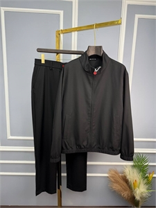 {{productViewItem.photos[photoViewList.activeNavIndex].Alt || productViewItem.photos[photoViewList.activeNavIndex].Description || 'Костюм KITON'}}
