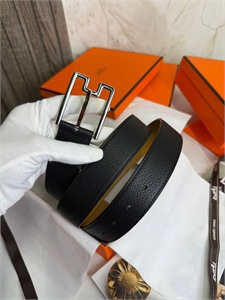 {{productViewItem.photos[photoViewList.activeNavIndex].Alt || productViewItem.photos[photoViewList.activeNavIndex].Description || 'Ремень HERMES'}}
