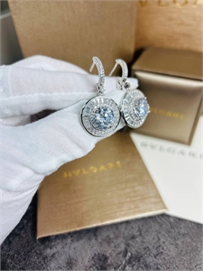 {{productViewItem.photos[photoViewList.activeNavIndex].Alt || productViewItem.photos[photoViewList.activeNavIndex].Description || 'Серьги BVLGARI Серебро 925 п'}}
