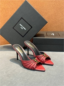 {{productViewItem.photos[photoViewList.activeNavIndex].Alt || productViewItem.photos[photoViewList.activeNavIndex].Description || 'Босоножки YSL'}}