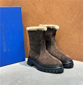 {{productViewItem.photos[photoViewList.activeNavIndex].Alt || productViewItem.photos[photoViewList.activeNavIndex].Description || 'Ботинки'}}