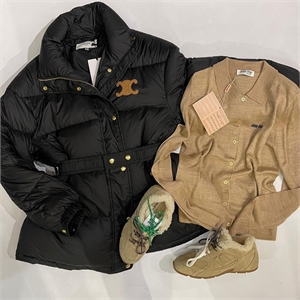 Пуховик CELINE 157847