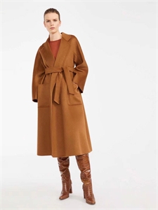{{productViewItem.photos[photoViewList.activeNavIndex].Alt || productViewItem.photos[photoViewList.activeNavIndex].Description || 'Пальто MAX MARA'}}