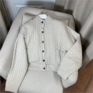 {{productViewItem.photos[photoViewList.activeNavIndex].Alt || productViewItem.photos[photoViewList.activeNavIndex].Description || 'Бомбер BRUNELLO CUCINELLI'}}