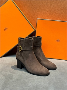 {{productViewItem.photos[photoViewList.activeNavIndex].Alt || productViewItem.photos[photoViewList.activeNavIndex].Description || 'Ботильоны HERMES'}}