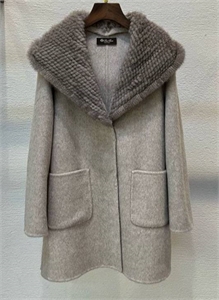 {{productViewItem.photos[photoViewList.activeNavIndex].Alt || productViewItem.photos[photoViewList.activeNavIndex].Description || 'Пальто LORO PIANA Кашемир'}}