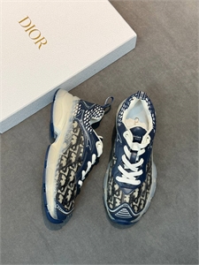 {{productViewItem.photos[photoViewList.activeNavIndex].Alt || productViewItem.photos[photoViewList.activeNavIndex].Description || 'Кроссовки DIOR'}}