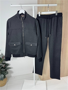 {{productViewItem.photos[photoViewList.activeNavIndex].Alt || productViewItem.photos[photoViewList.activeNavIndex].Description || 'Спортивный костюм LP'}}