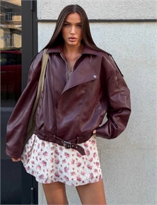 {{productViewItem.photos[photoViewList.activeNavIndex].Alt || productViewItem.photos[photoViewList.activeNavIndex].Description || 'Куртка MIU MIU'}}