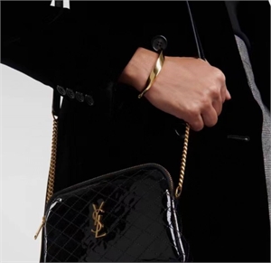 {{productViewItem.photos[photoViewList.activeNavIndex].Alt || productViewItem.photos[photoViewList.activeNavIndex].Description || 'Браслет YSL'}}