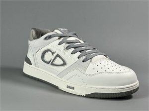 {{productViewItem.photos[photoViewList.activeNavIndex].Alt || productViewItem.photos[photoViewList.activeNavIndex].Description || 'Кеды  DIOR'}}